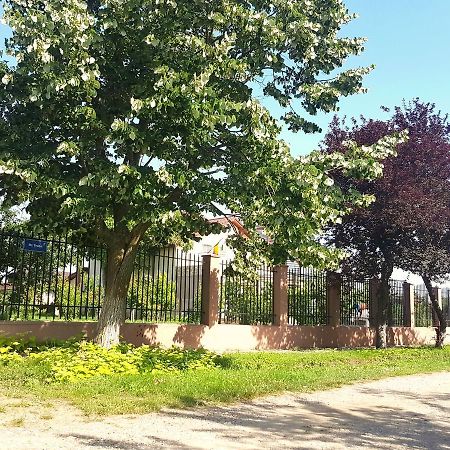 Nobless Villa Mereni  Bagian luar foto