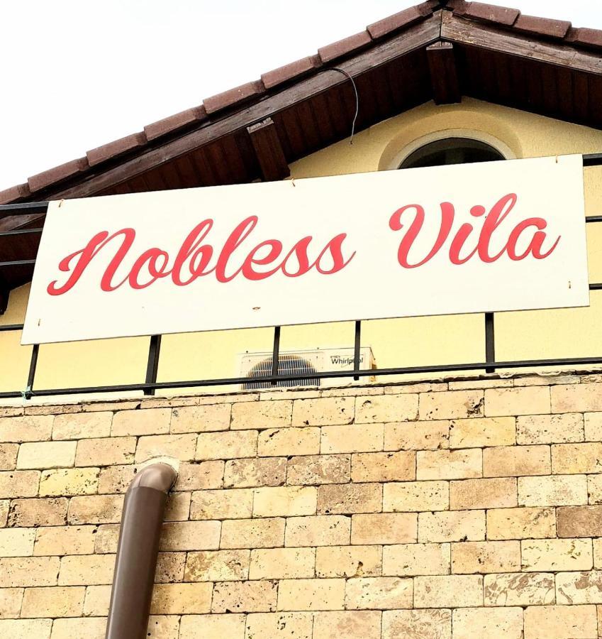 Nobless Villa Mereni  Bagian luar foto