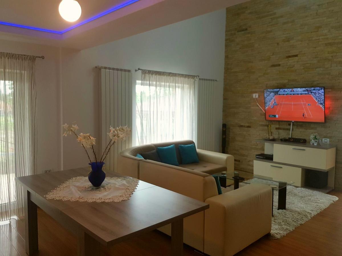 Nobless Villa Mereni  Bagian luar foto